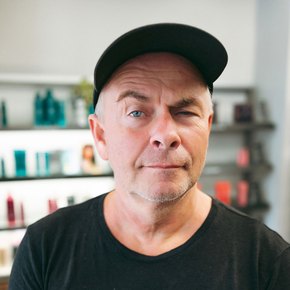 Konstantin – Senior Stylist, Logan 14